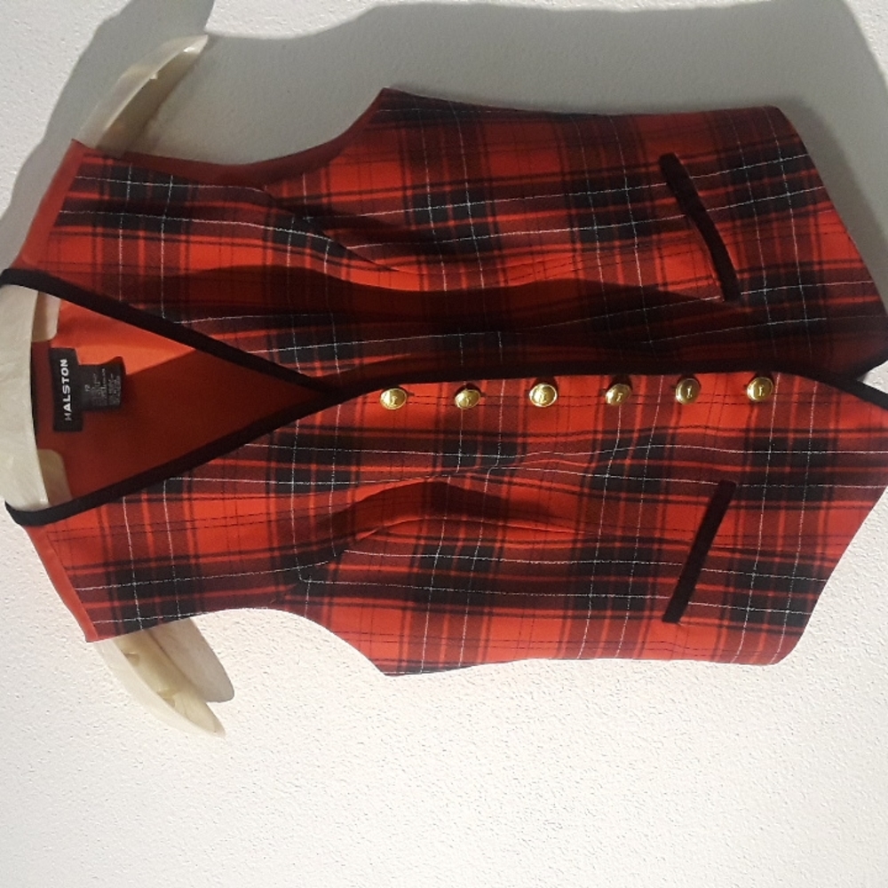 *C1 - VTG. HALSTON LINED HALSTON SZ. 12 RED/BLK PLAID VEST
